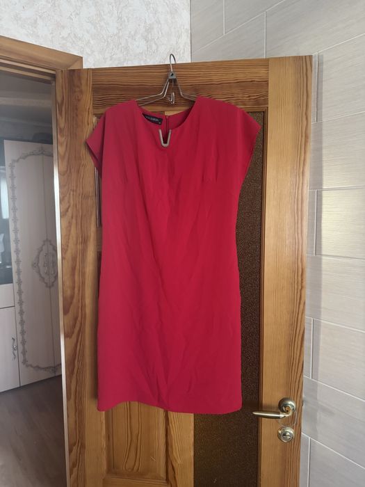 Продам женское платье