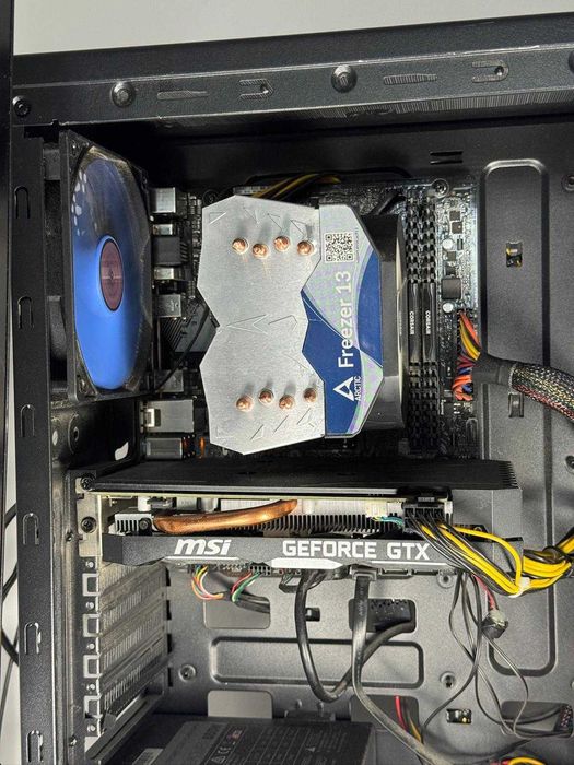 Calculator/PC Gaming i5 9600KF / GTX 1660 Ti / 16GB RAM / SSD + HDD