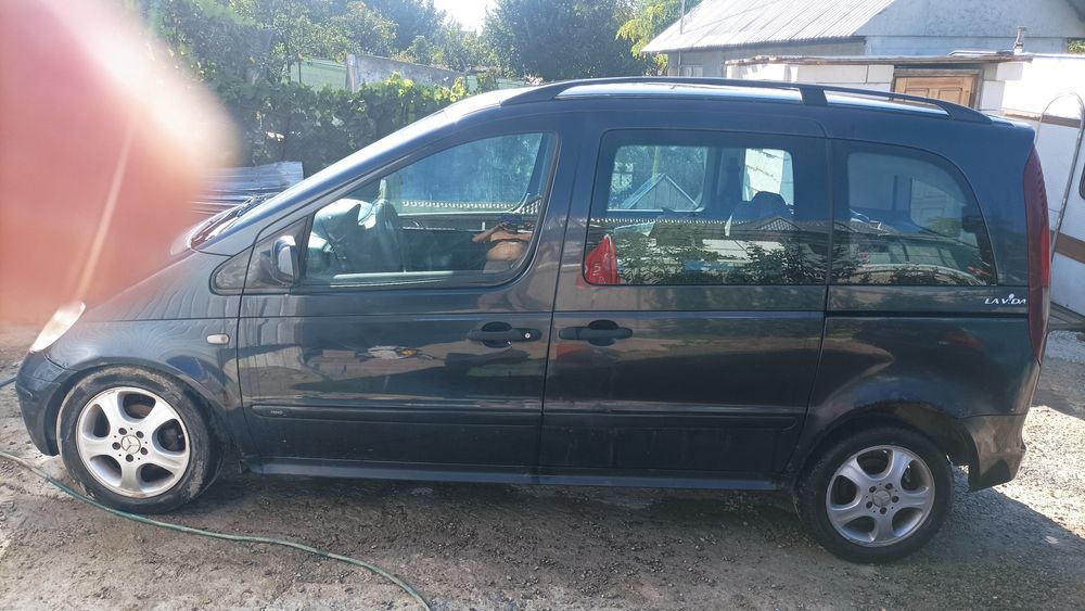 Vând urgent Mercedes vaneo