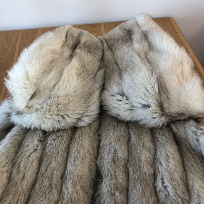 Haină blană vulpe femei mărime 42
