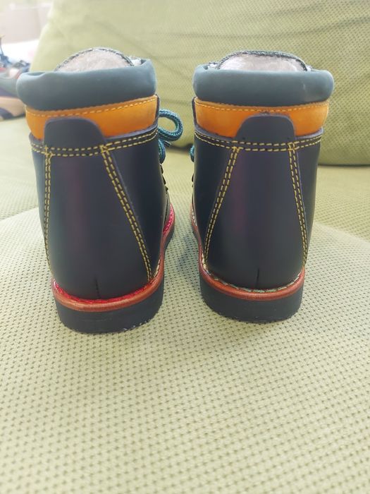 Детски боти от естествена кожа номер 21