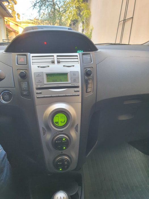 Toyota Yaris 1.3vvti Sol Plus