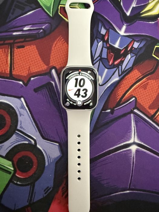 Apple watch series 8