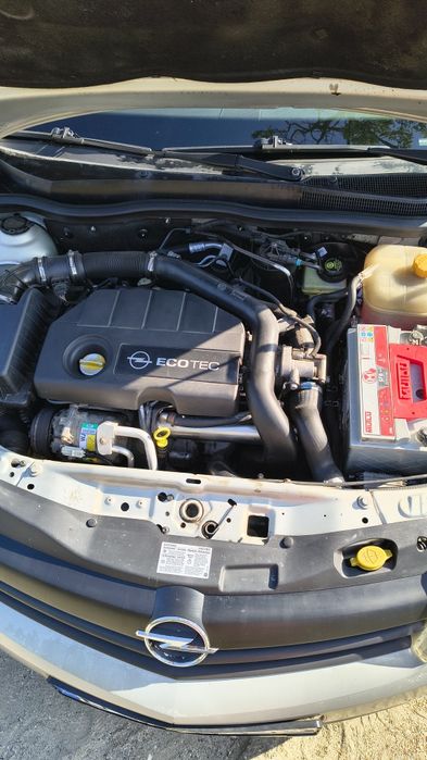 Vând Opel Astra H GTC 1.7 diesel