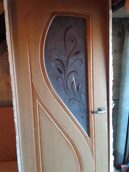 Продам двери межкомнатные