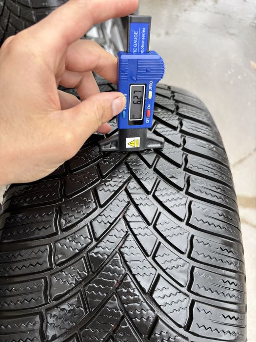 Anvelope de iarna bridgestone blizzak lm005 225/50r17