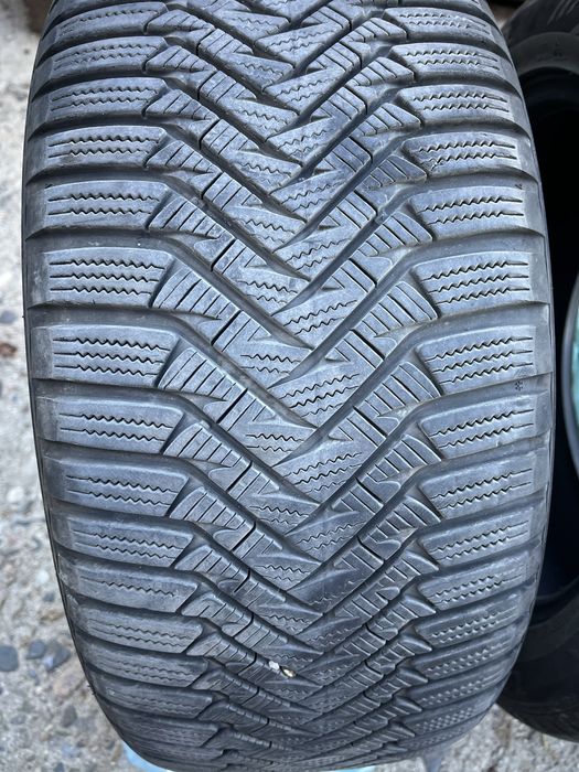 Зимни гуми 225/50R17