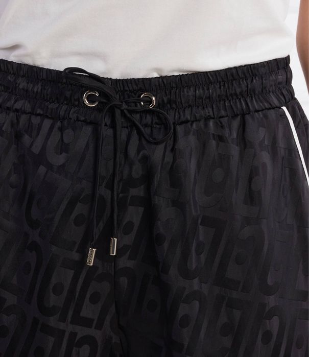 Спортно-елегантен сатенен панталон Liu Jo