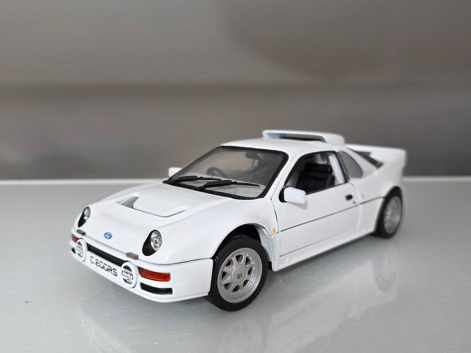 Macheta Auto 1/18 Ricko Ford RS200