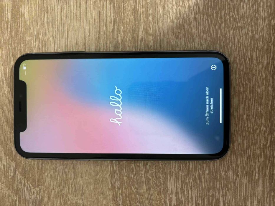 Продавам Iphone 11