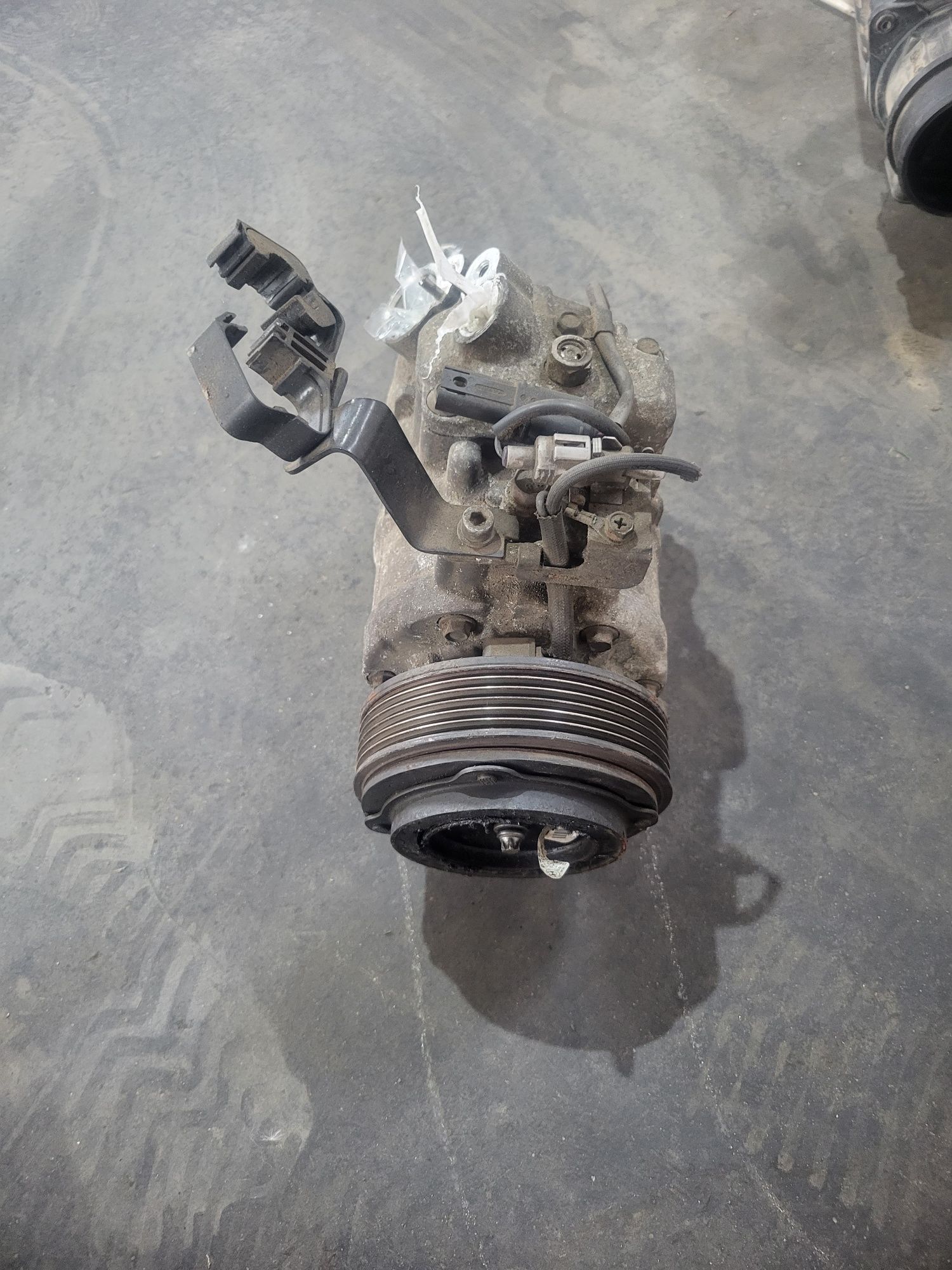 Compresor n47 bmw 2010 ambreiaj defect