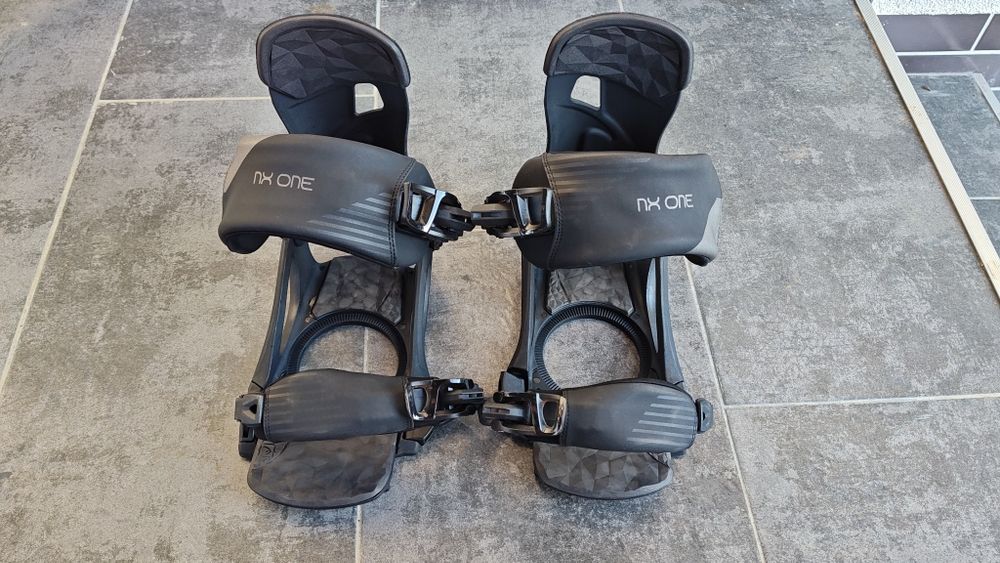 Head nx one noi! Legaturi snowboard M începători/intermediari