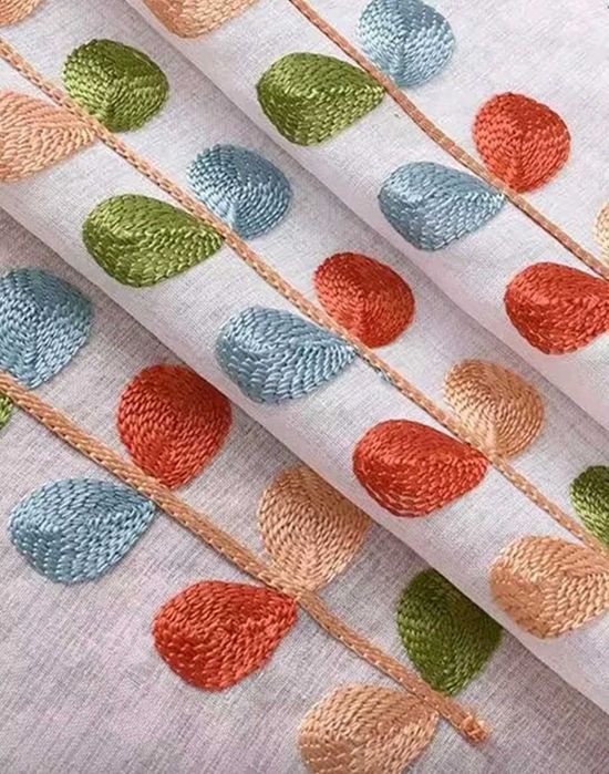 Vand perdea scurta cu model frunze si pompon, 2 bucati