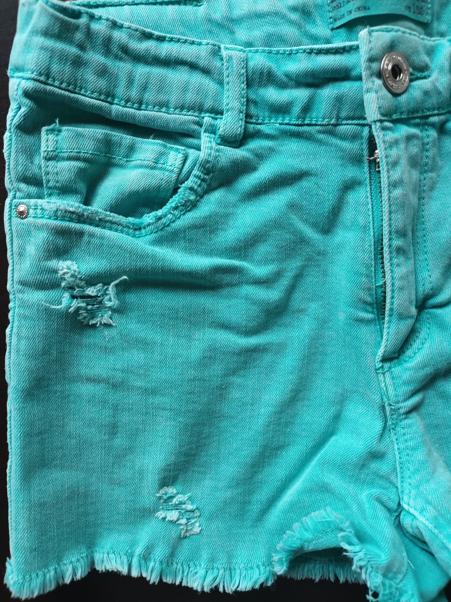 Къси панталонки в нежно светло зелено за момиче ZARA  152 см