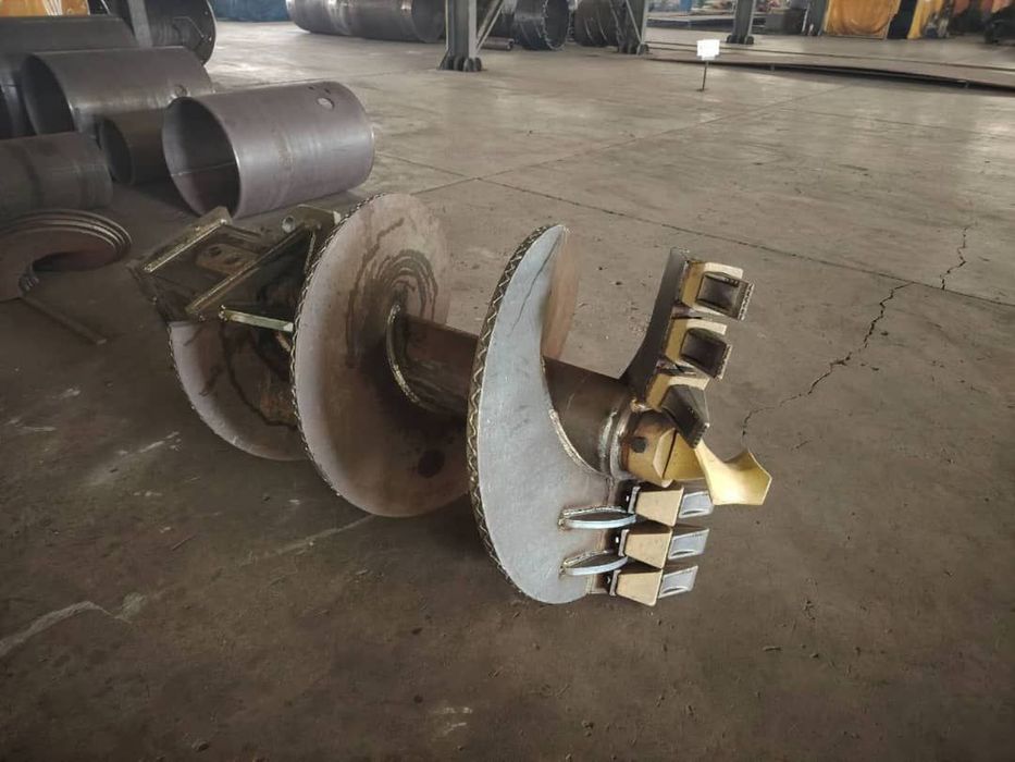 Шнек для бурение Д400 д600 д800