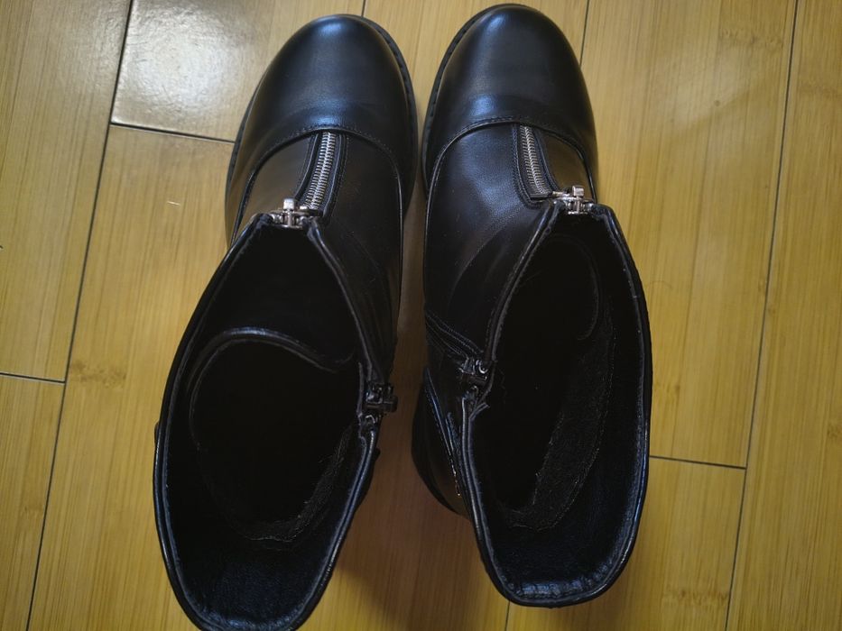 Ghete piele mărime 38