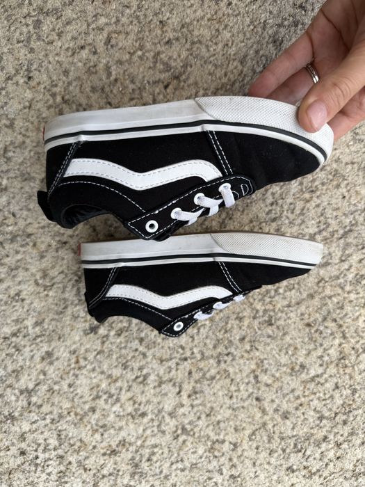 Boys Vans Running Shoes EU 26.5 (US10)  practic noi