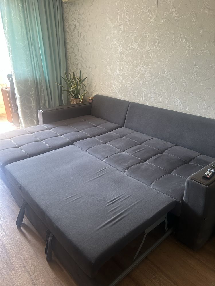Продам угловой диван