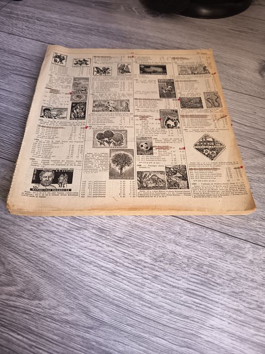 Carte/Album Pentru Timbre Vechi De Colectie