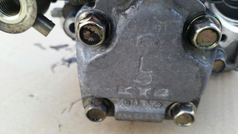 Pompă servo mazda 6, motor 2.0D an 2002-2007