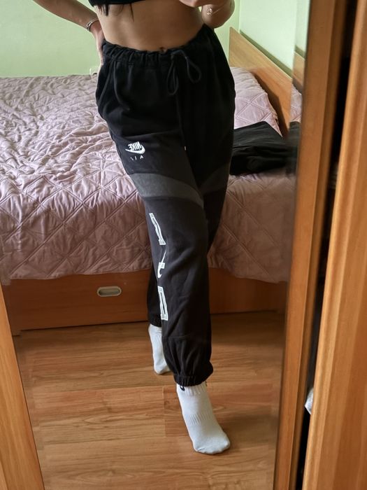 Анцуг Nike- С/М размер