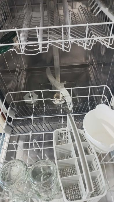 Vand masina de spalat vase BOSH model vechi functional