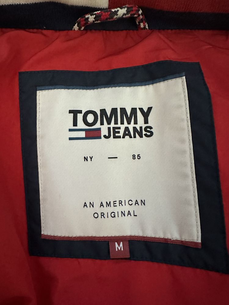 Geaca Tommy Jeans - M