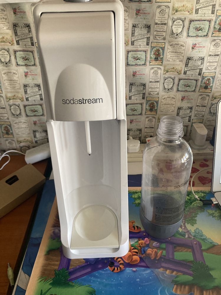 Машина за сода ,газирана вода