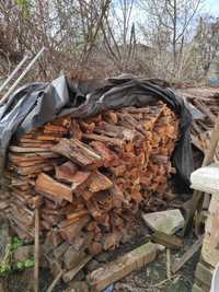 Продавам дърва за огрев нарязани и нацепени повече от 3 куб