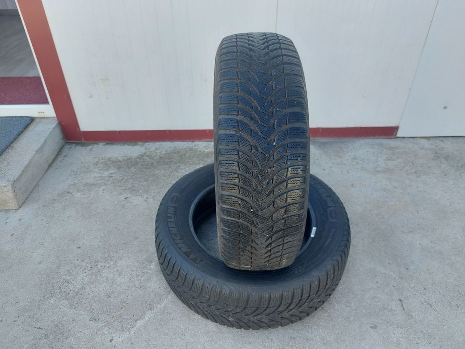 125 lei bucata! Doua anvelope M+S/IARNA 205 60 16 Michelin