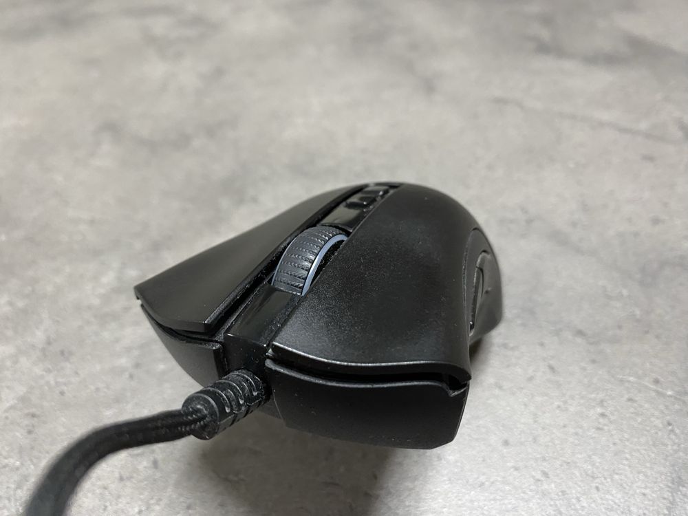 Геймърска мишка Razer DeathAdder V2 + Cougar Gaming Mouse Pad