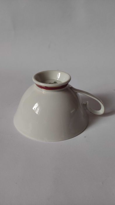 Един прекрасен троен сет за чай/дълго кафе от фин порцелан