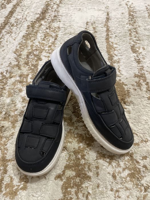 Продам школьную форму