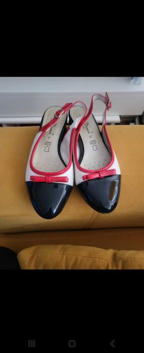 Pantofi usori de vara