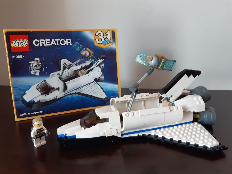 LEGO Creator 3 in 1 - Naveta spațială de explorare 31066