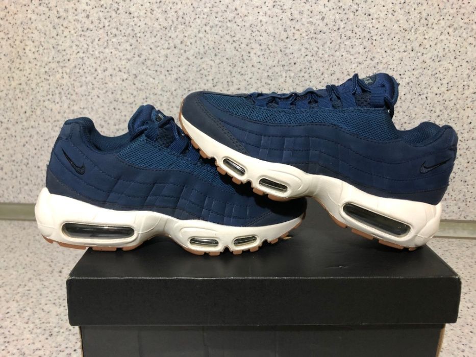 ОРИГИНАЛНИ *** Nike Air Max 95 Leather / Blue Dark Blue