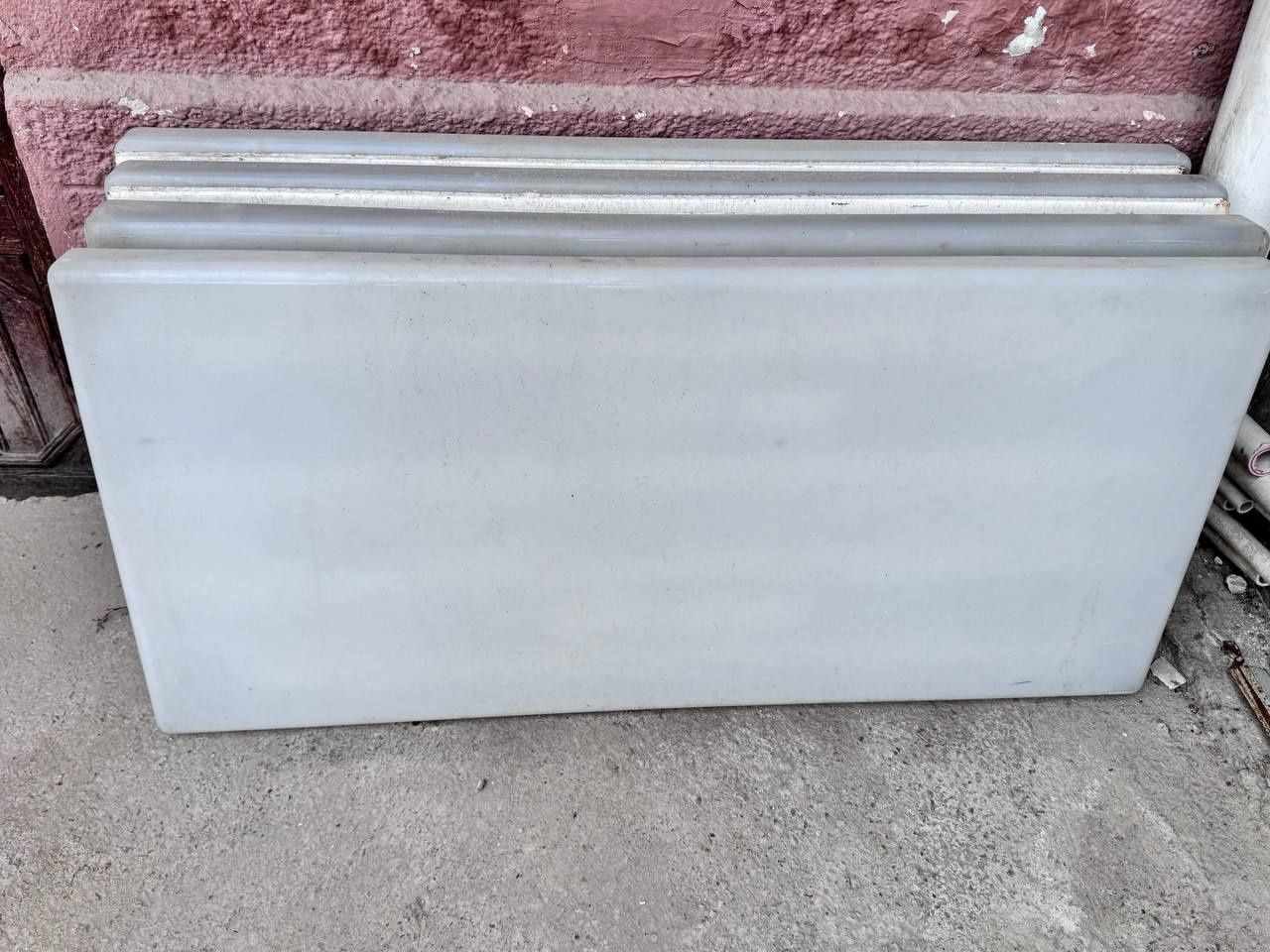 Lampa sotiladi z