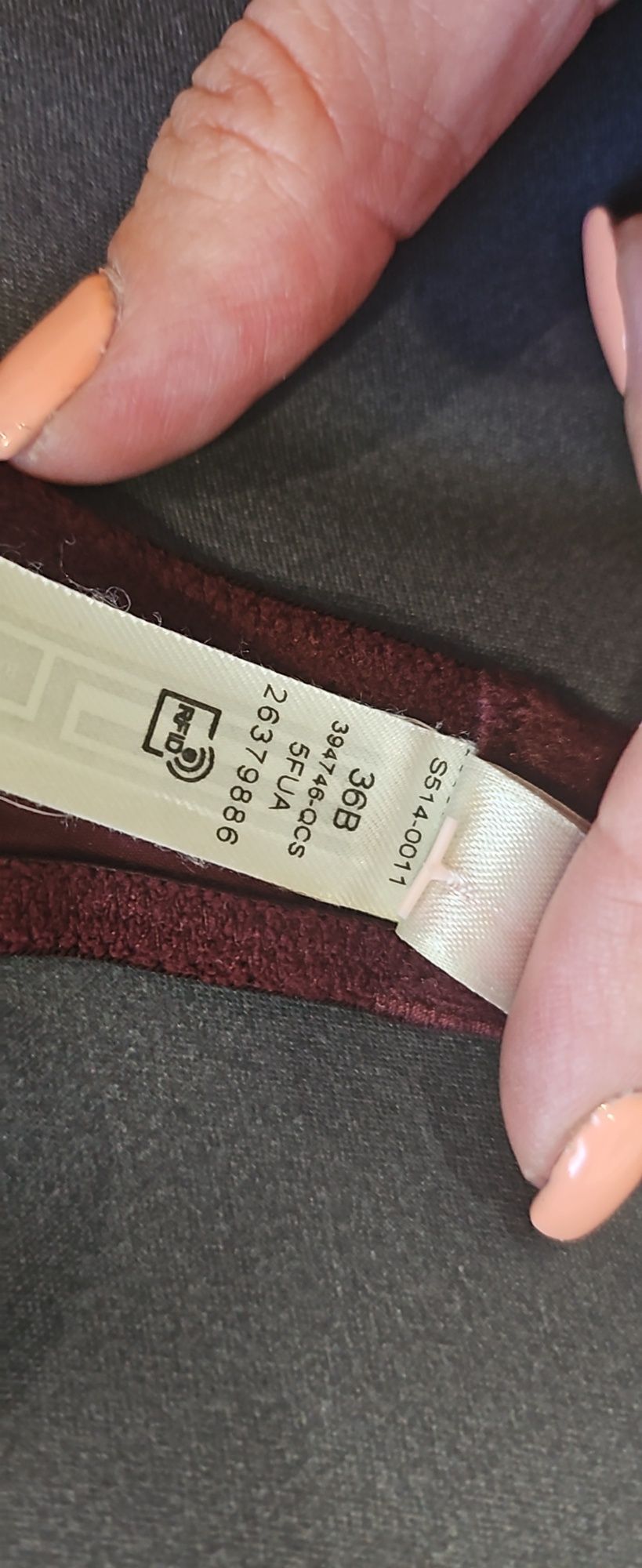 Victoria secret сутиен 80 С нов