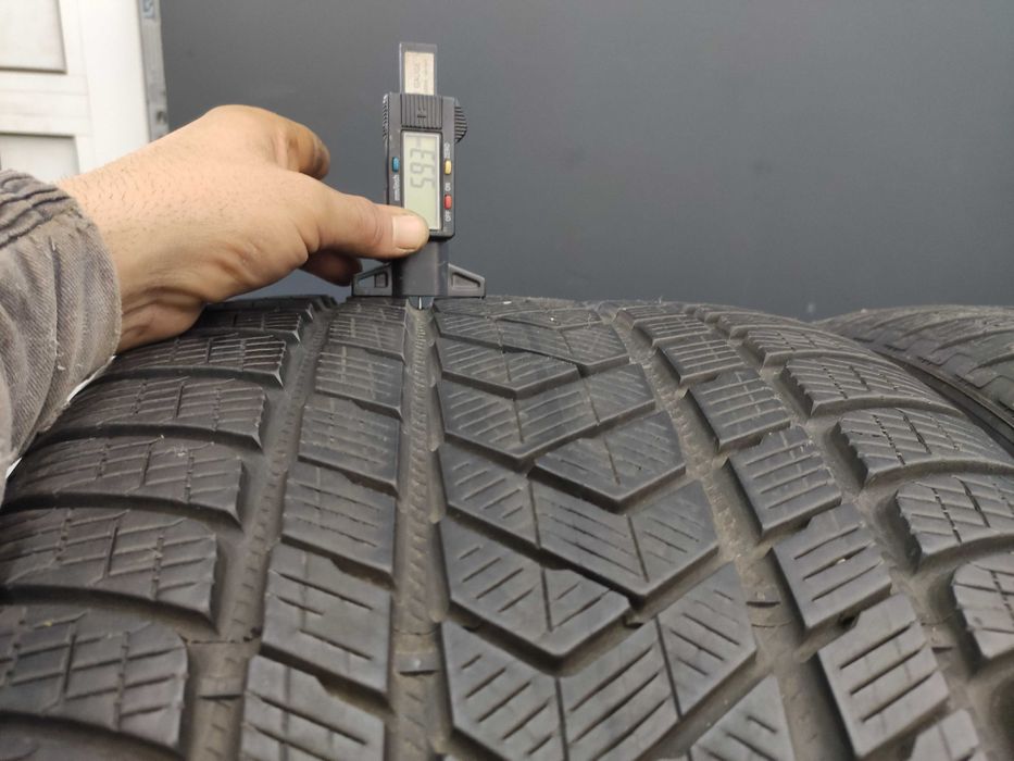 Зимни Гуми  Пакет 285 40 22 и 325 35 22 - Pirelli