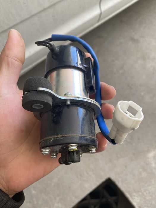 Damas benzin nasosi sotiladi