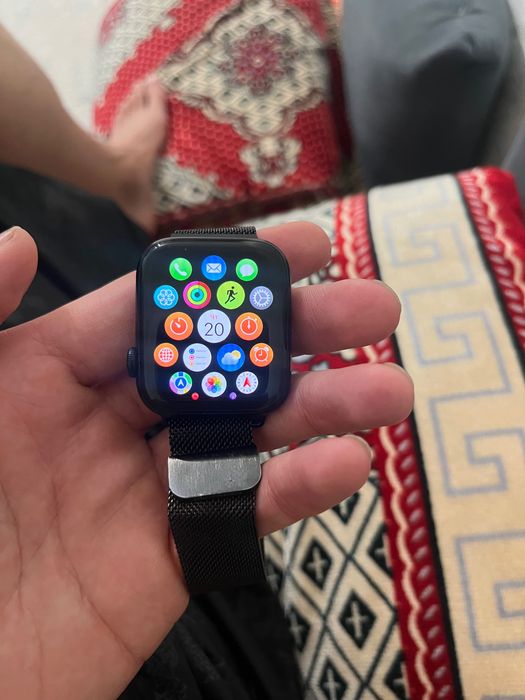 Смарт часы Apple Watch SE 44m