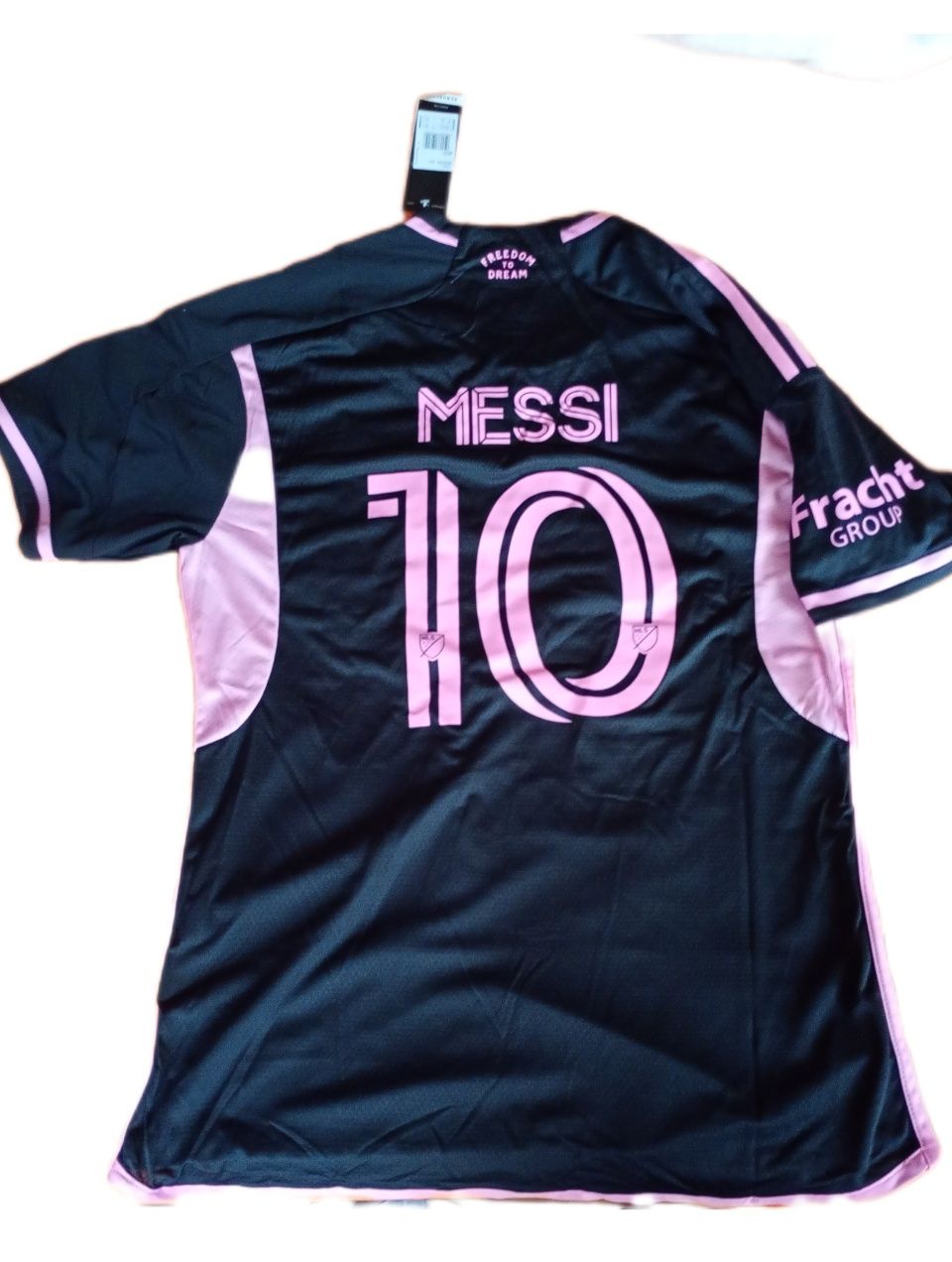 Оригинална футболна тениска Messi!