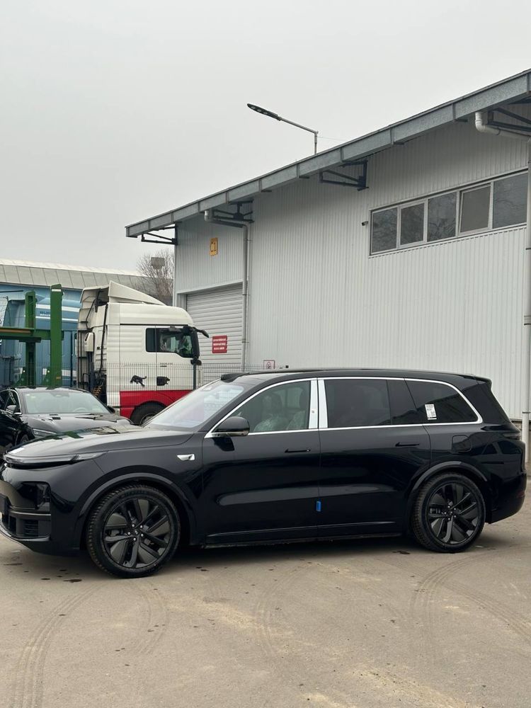 Li 9 Ultra Restayling 2025