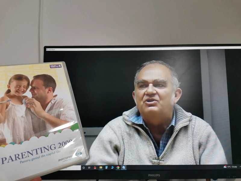 set 4 dvd-uri Parenting 2009 de Florian Colceag