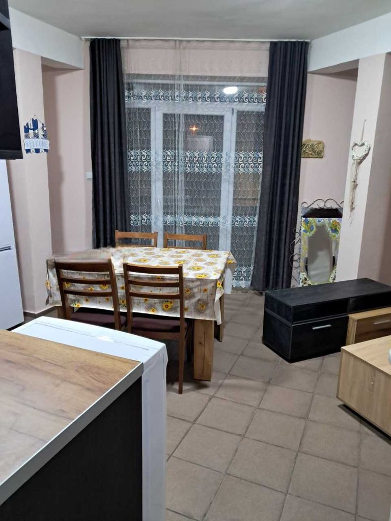 Дава се под наем Тристаен апартамент в София, Княжево - 70 кв.м за 510 € - Снимка #2