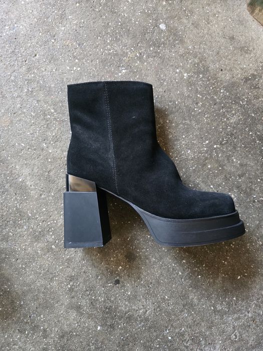 Черни велурени боти 40 номер