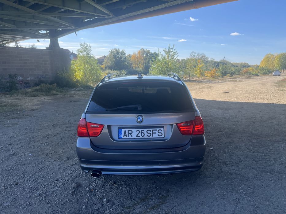 Bmw 318 2.0 2010