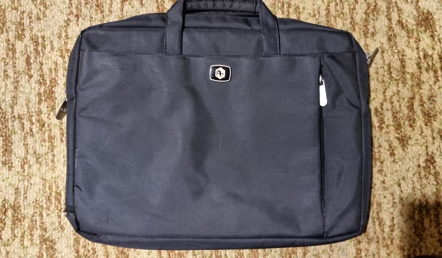 Чанта подходяща за документи и Лаптопи до 17 инча