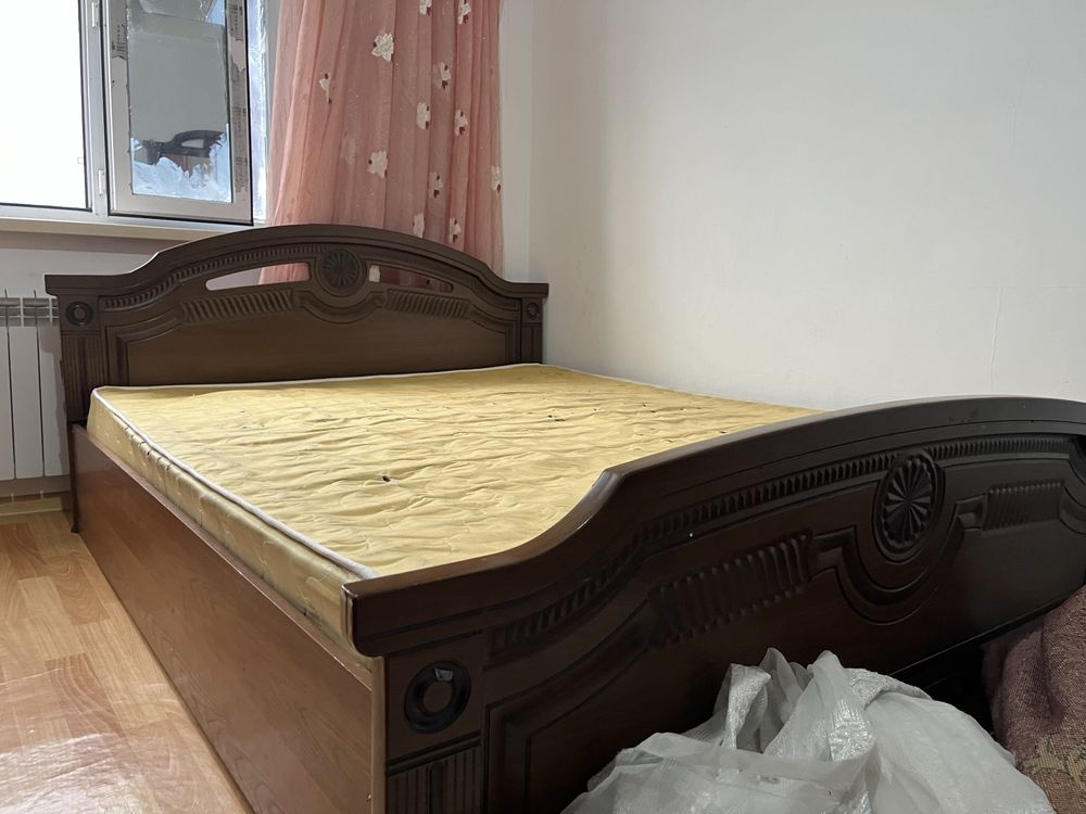 Продаю мебель,шкаф и кровать