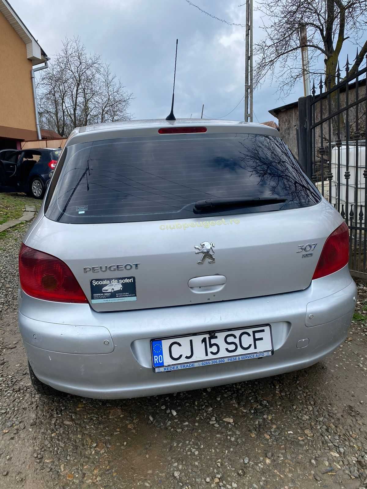 Se vinde  PEUGEOT 307